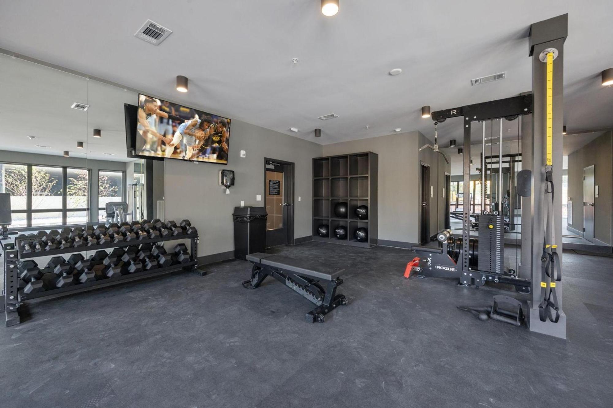 Holiday home Panoramic Penthouse - Mins To Broadway - Full Gym *